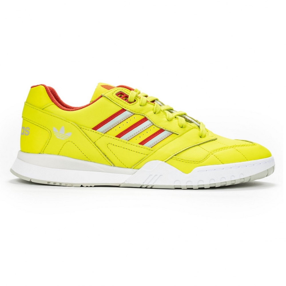 Adidas A.R Trainer Neon